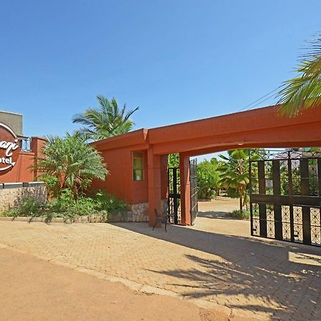 Ropani Hotel Kitende المظهر الخارجي الصورة