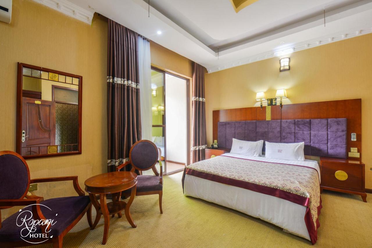 Ropani Hotel Kitende المظهر الخارجي الصورة