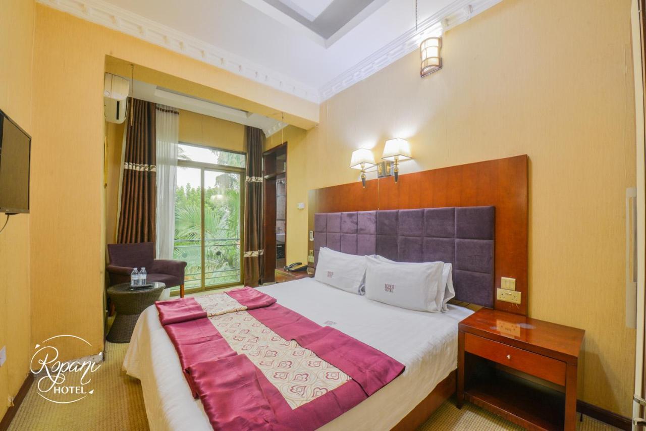 Ropani Hotel Kitende المظهر الخارجي الصورة