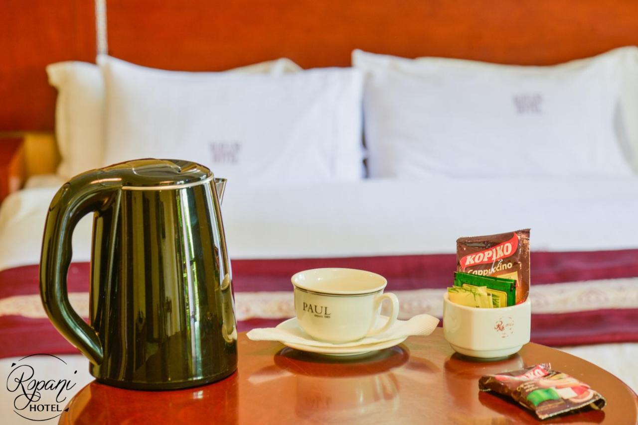 Ropani Hotel Kitende المظهر الخارجي الصورة